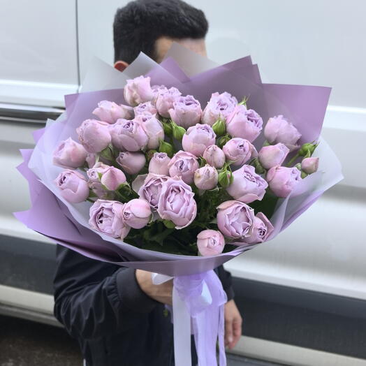 9 роз кустовых