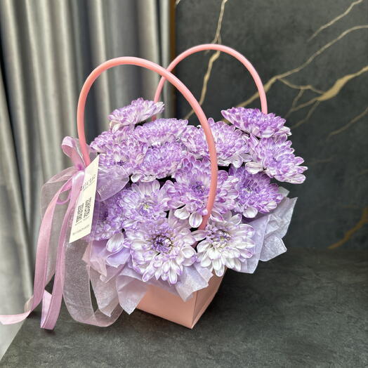 Яркая композиция из хризантемы 💜