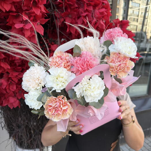 Композиция с диантусами и эвкалиптом 🎀💗