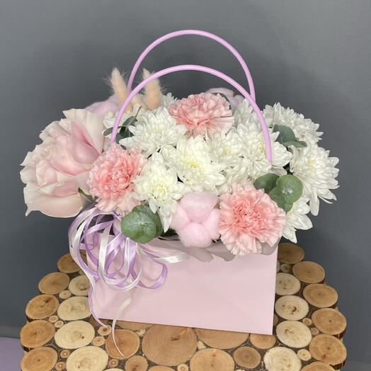 Композиция из стойких цветов 🌸️