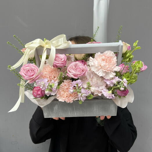 Розовая композиция с Молюцеллой, Розой и Грин Белл🌸