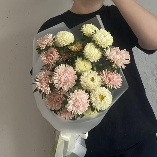 Букет нежный и воздушный 🎀 стойкие кустовые астры в упаковке - 7