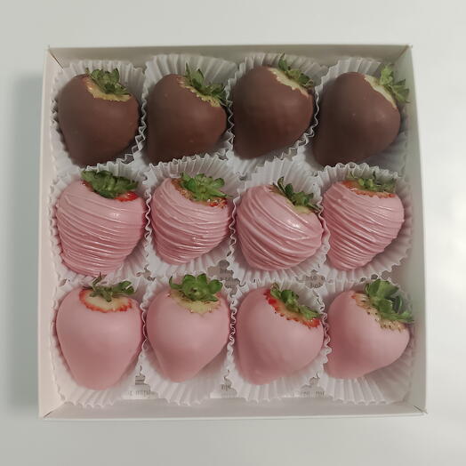 Клубника в шоколаде (клубничный и молочный шоколад, 12-16 шт.)