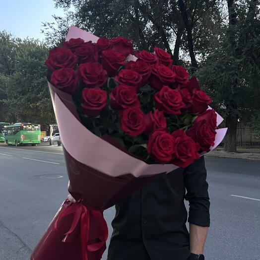 Красные розы