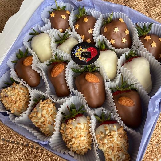 Chocolate Covered Strawberry Set