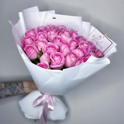 Bouquet of pink roses