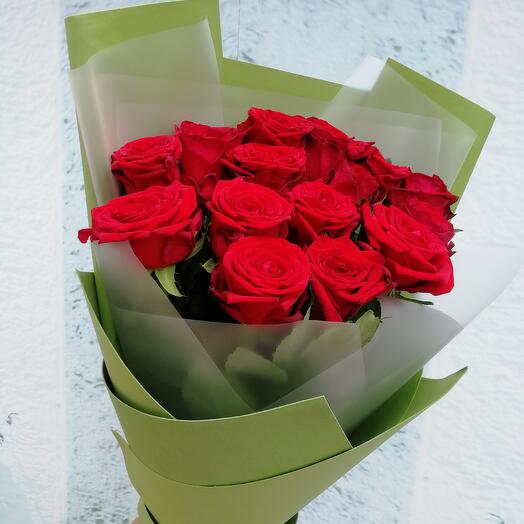 Ramo de rosas rojas
