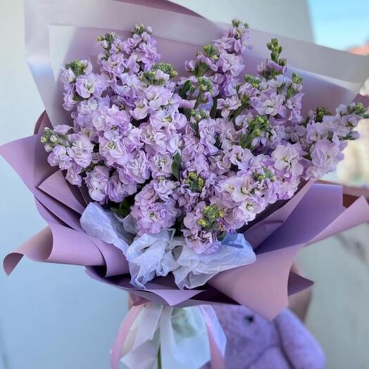 Bouquet with mattiola