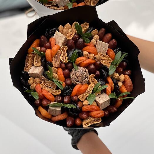 Сухофрукты с шишкой