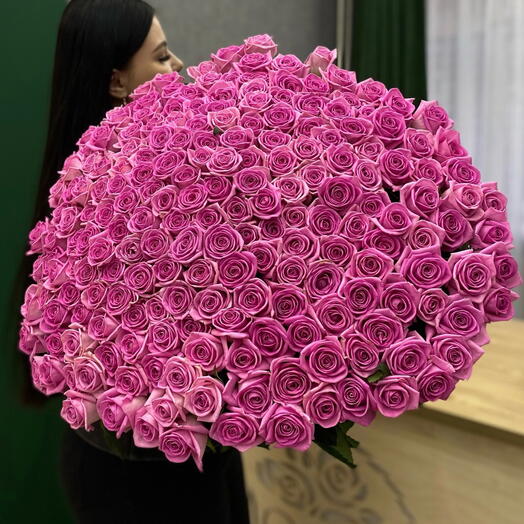 Букет из 151 розы