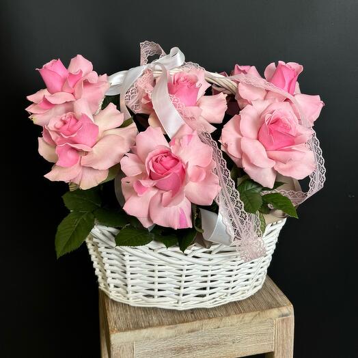 Корзина с цветами