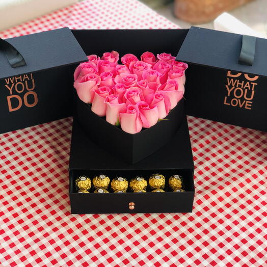 Pink passion arrangement (black box)