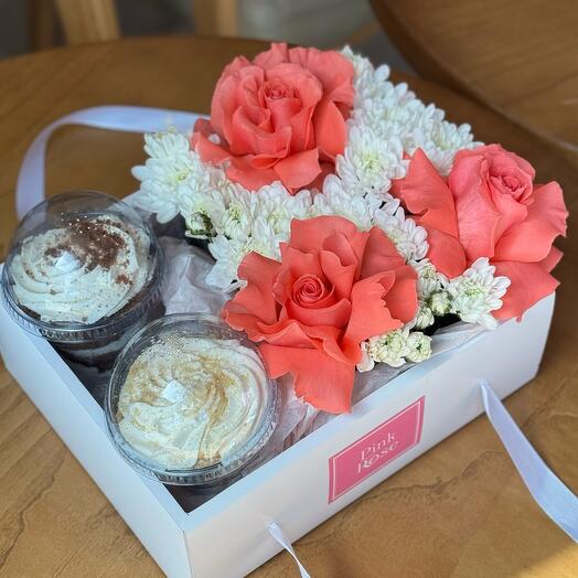 Цветы в коробке с трайфлом