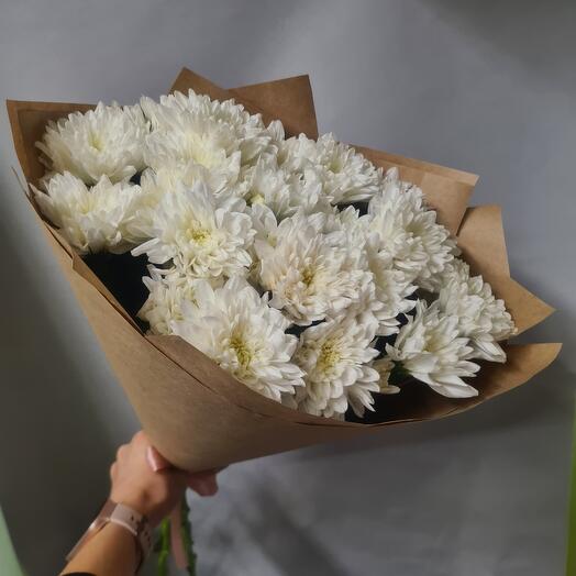 Белые кустовые хризантемы