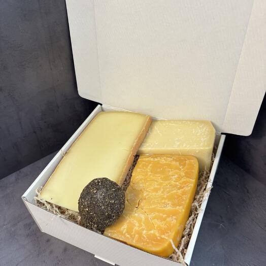 Вкусный набор сыров Новогодний мини