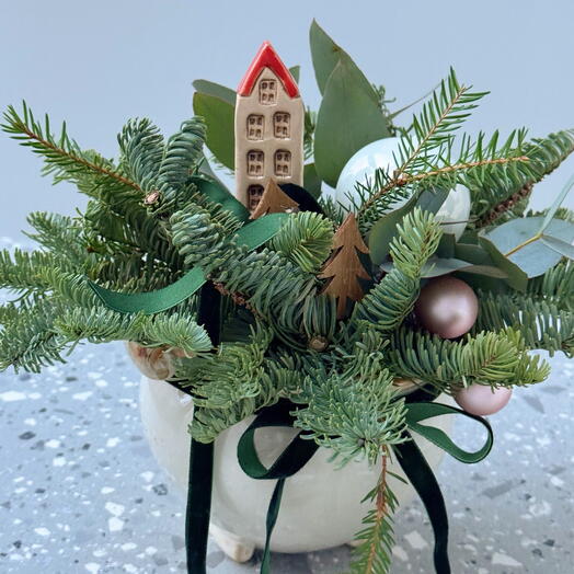 Композиция из живой хвои «Зима в Кёнигсберге»