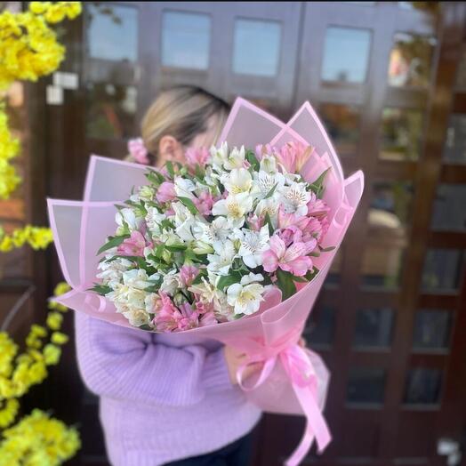 Букет «Аура» с альстромерией