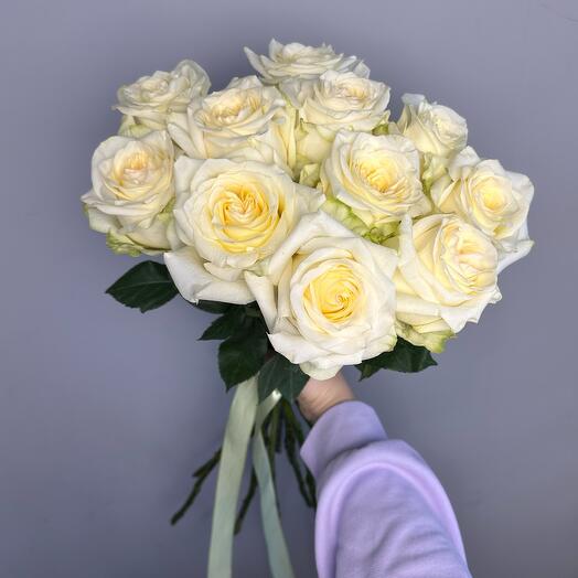 11 white roses for a loved one