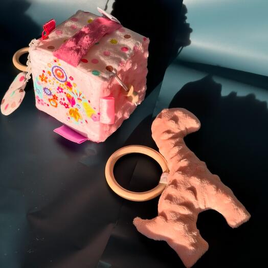 Игрушка для ребенка ручной работы, набор для детей, подарок для ребенка, мягкий развивающий кубик и динозаврик с колечком