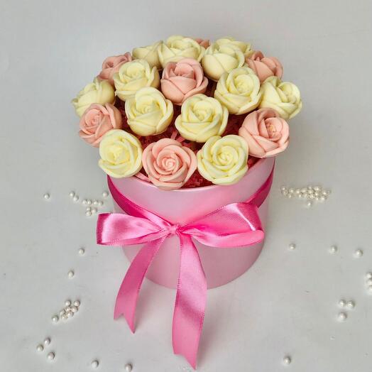 19 rosas en una Caja