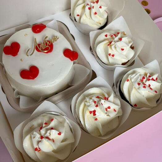 Cupcakes with raspberries 6 pcs