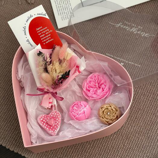 Подарочный набор в коробке сердце ♥️
