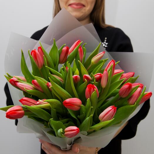 Букет красных тюльпанов, 31 шт., 45 см. Florentika