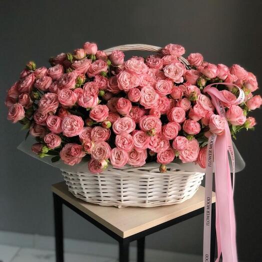 Корзина с цветами  бомбастик