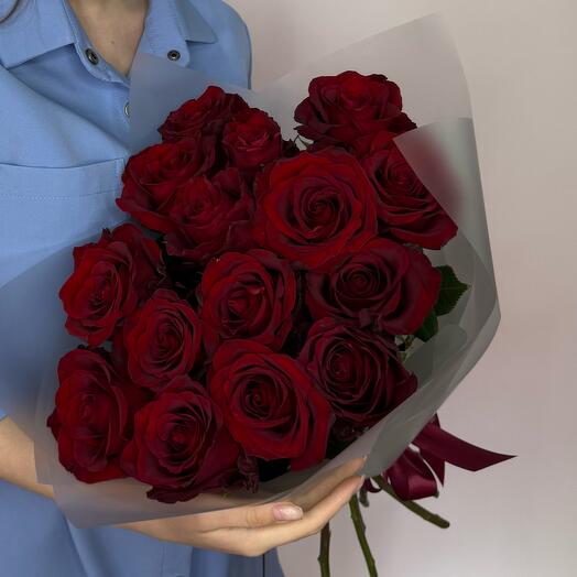 Monobucket of 15 red roses Explorer 60cm