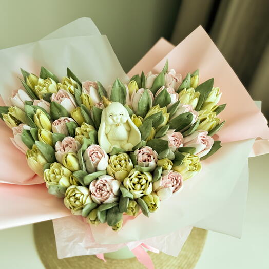 Букет в тубусе «Зайка»