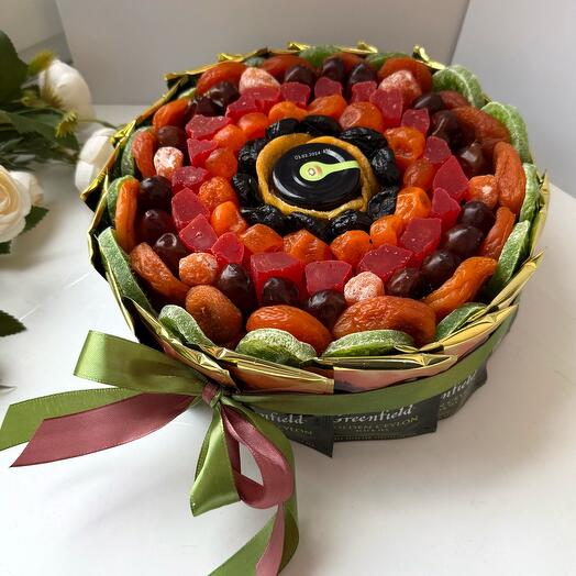 A delicious gift with dried fruits honey and tea