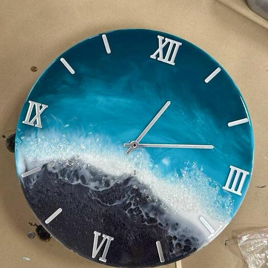 Мастер-класс по созданию часов 30 см из эпоксидной смолы