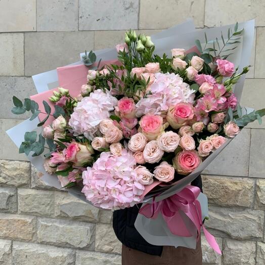 Букет с гортензией 🌸