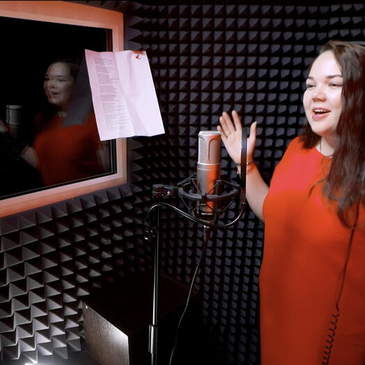 Подарочный сертификат «Запись песни+ обработка» (1 час, 1 человек)