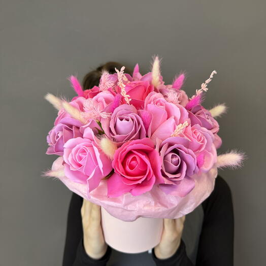 Композиция из мыльных роз «Барби»