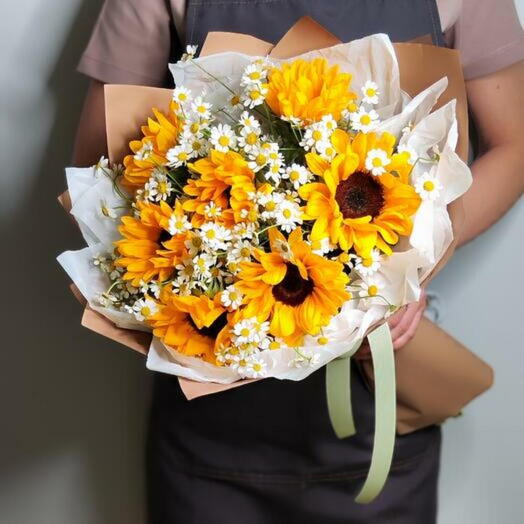 Sunflowers and Daisy Tanacetum
