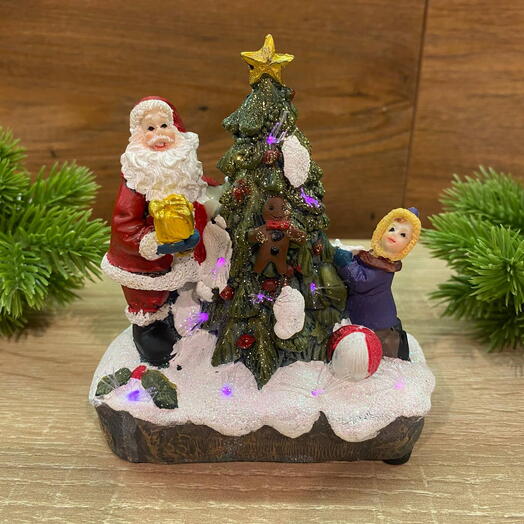 Фигурка с подсветкой Санта с ребенком в фиолетовом пальто керамика h=11 см