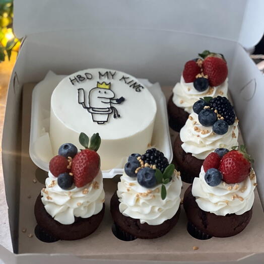 Набор бенто «HBD my king» с пятью капкейками , парню, мужу