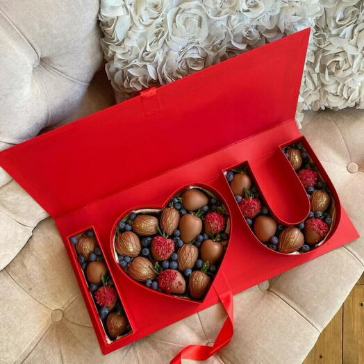 Клубничный набор I ♥️ you коробка Lux