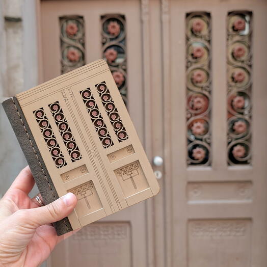 Belgrade door journal with flowers