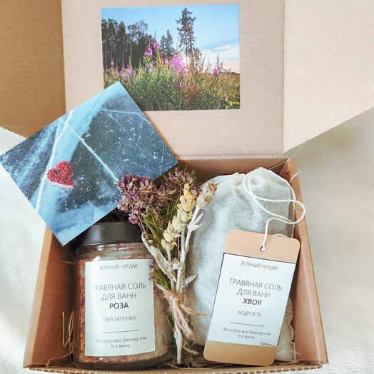 Подарочный набор для девушки к 8 марта