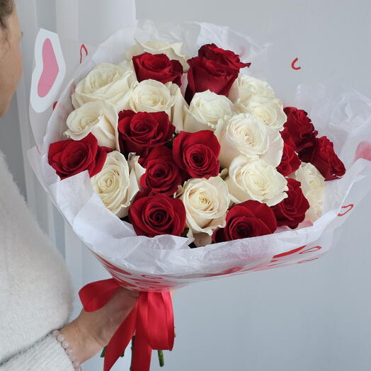 "Pure love" - red and white roses, 25 pcs