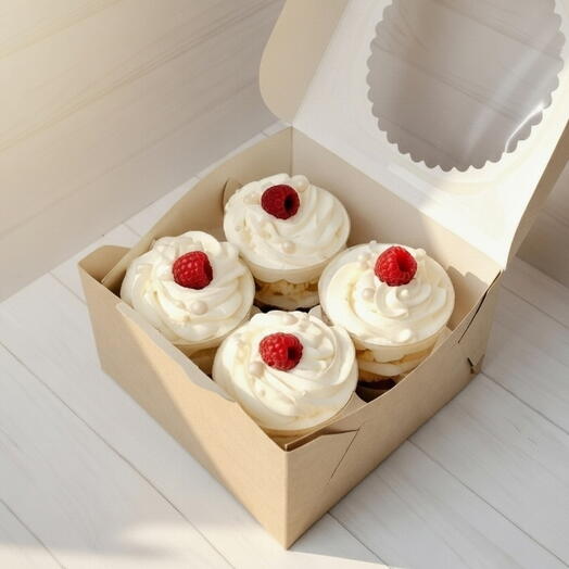 Набор из 4 клубничных трайфлов  с малиновым мармеладом