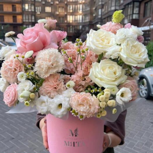 Композиция в коробке