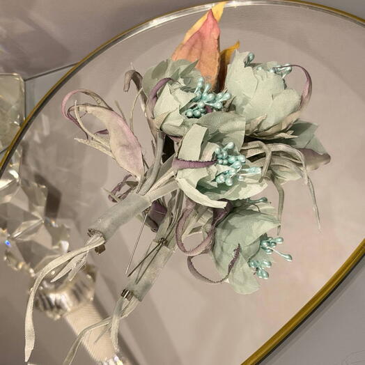 Брошь из текстиля «ROSE A FORMA DI PEONIA - DI MENTA M»