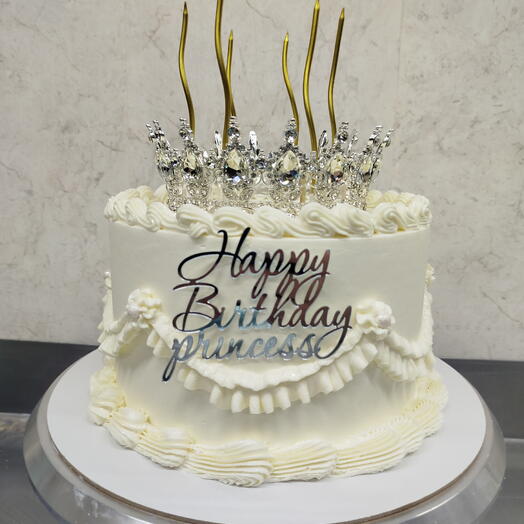 Торт для принцессы с короной