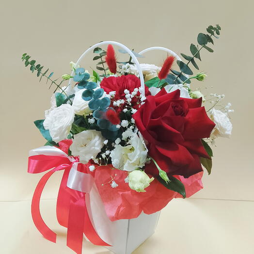 Композиция из роз🥰🌹️