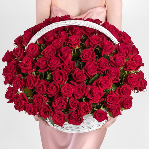 Корзина из 101 розы красной