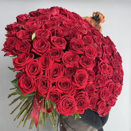 Моно букет с эфектом 101 🌹 Ред Наоме