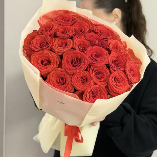 Букет из 21 красной розы